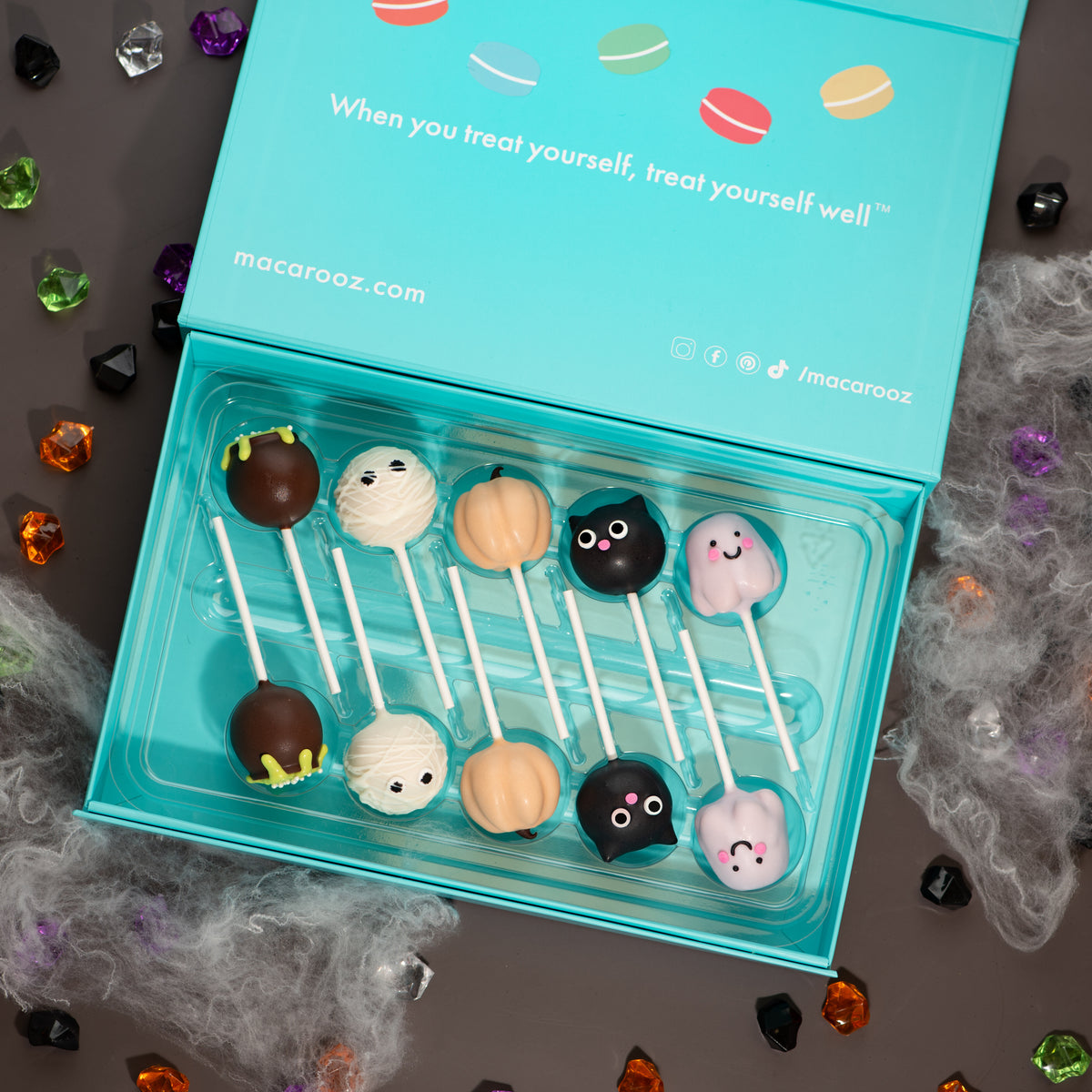 Limited Edition Halloween Mac Pop Collection