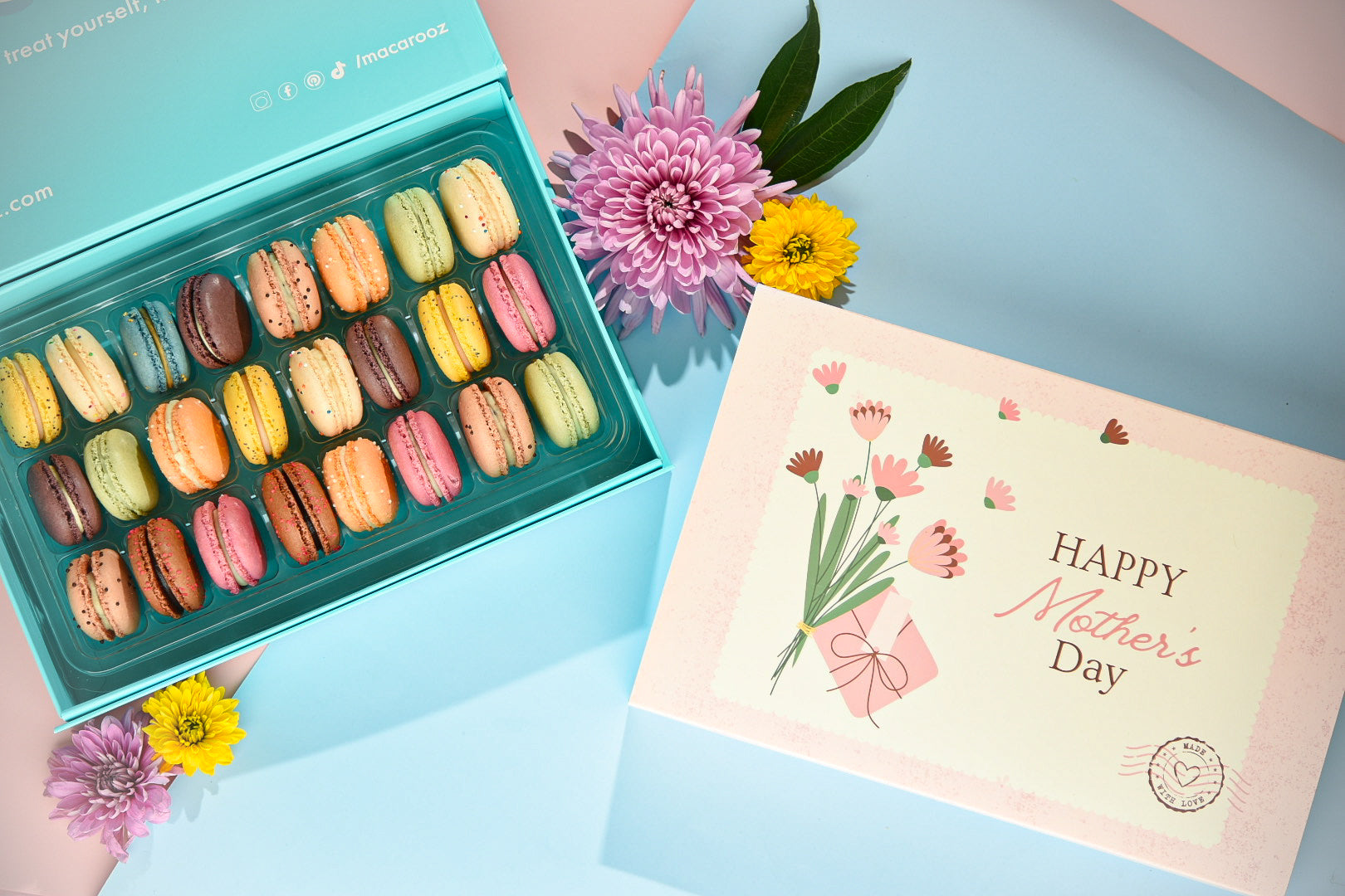 Mother's Day Surprise Me Mac Pop Box