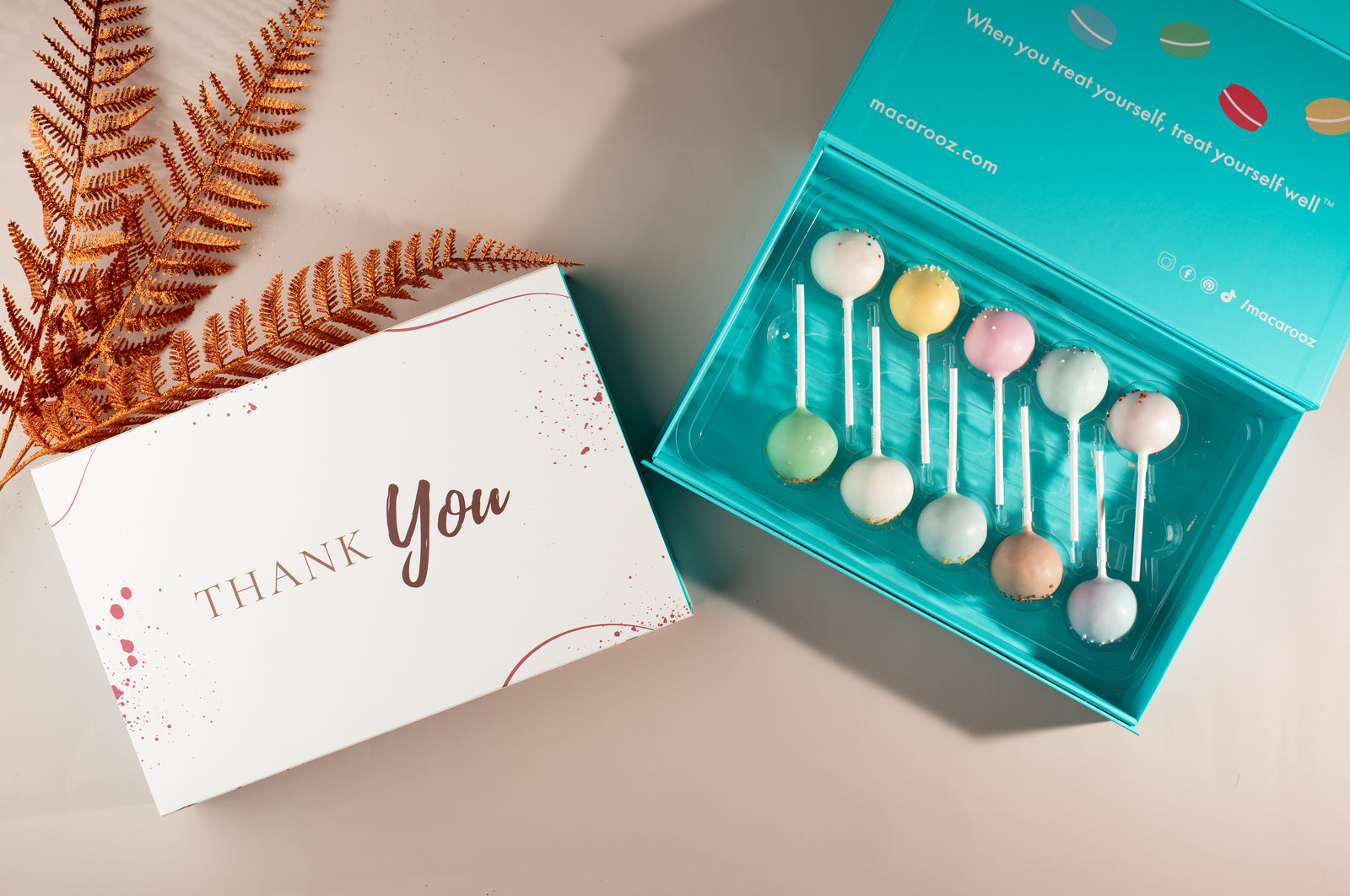 Macarooz bulk box use case