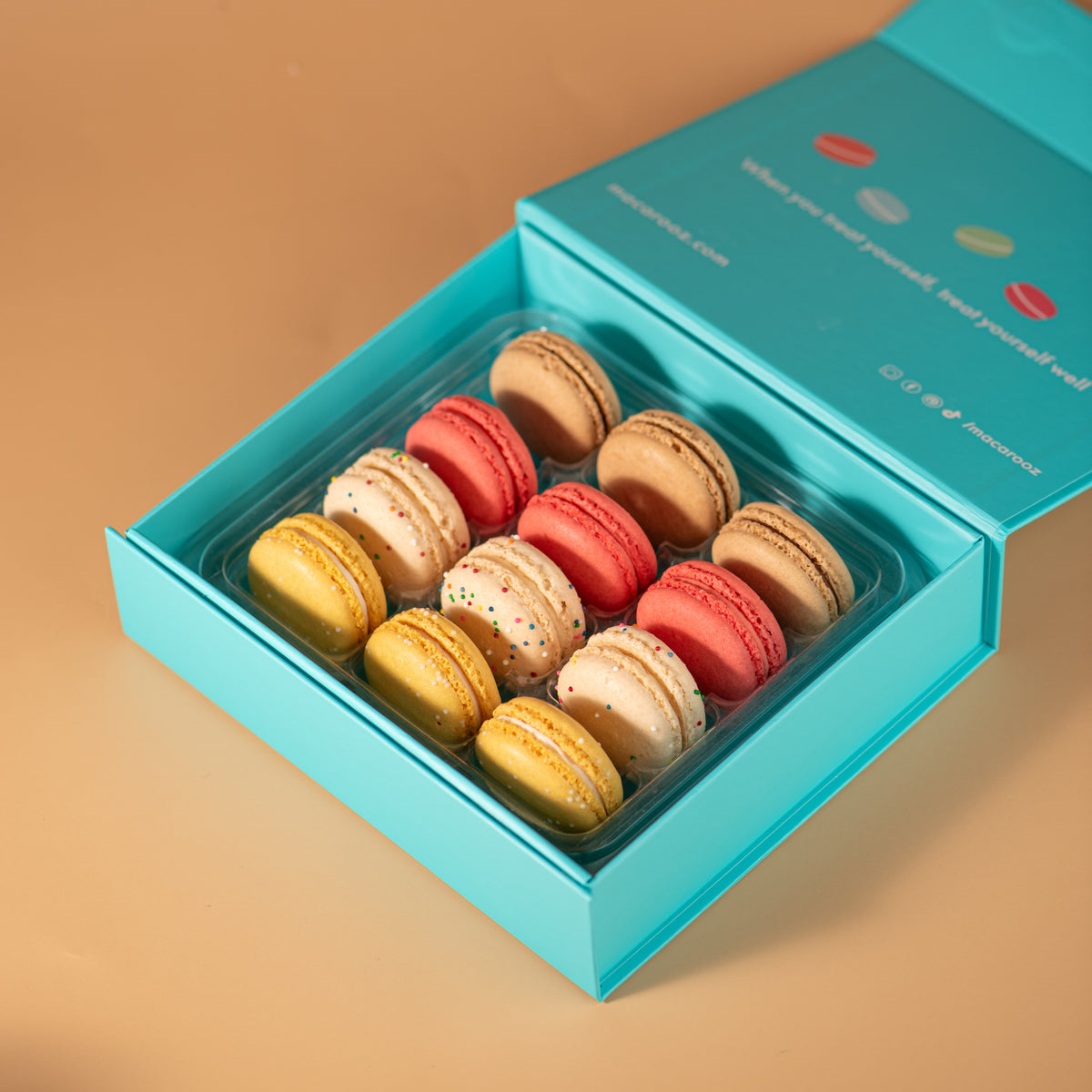 Cake Macaron Collection