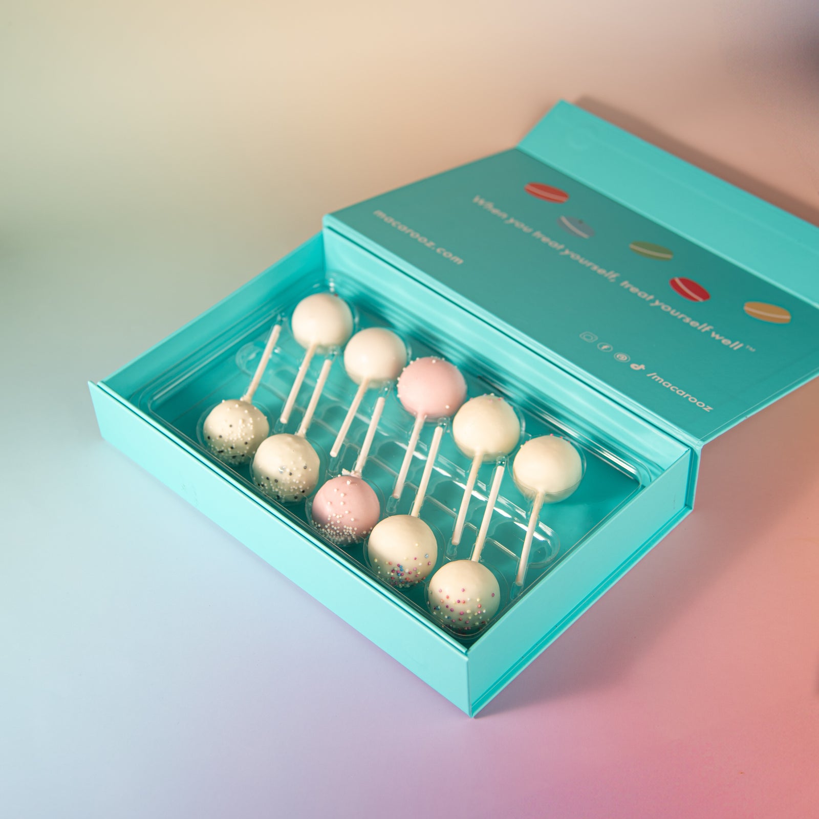 Macarooz bulk box use case